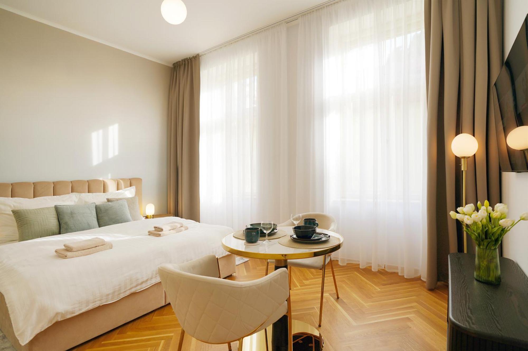 Luxemi Apartments I City Center Premium Studio Praga Exterior foto